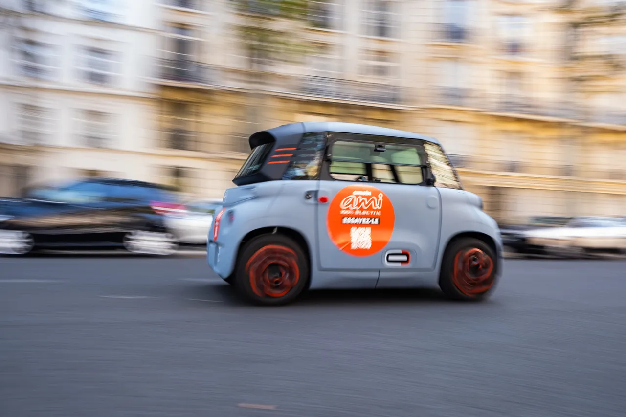 The Citroën Ami in Paris